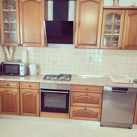 Lana Apartment