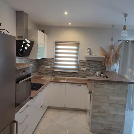 Lana * 比奥格勒·纳·莫鲁